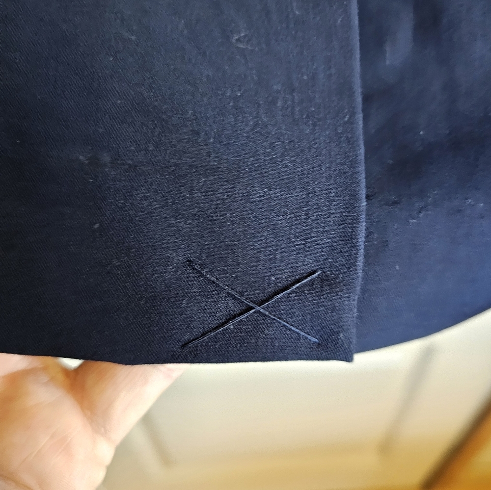 Tommy Hilfiger Size 2 Navy Blue Tube Skirt - Picture 4 of 8